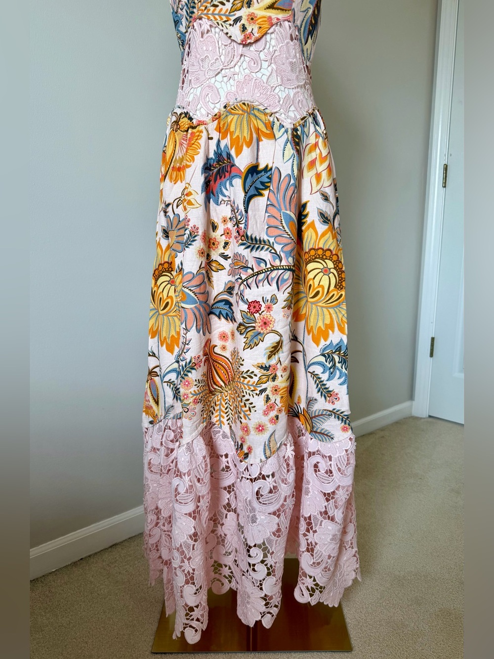 FARM Rio Ligia Floral Light Pink Lace Maxi Dress NWT - Size S/M/L - Picture 4 of 14
